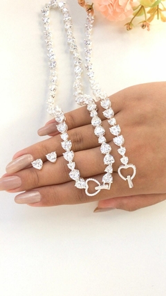 Conjunto Brinco + Colar corações Atacado R$1.230,90 Varejo R$1.600,85 - Pulseira corações Atacado R$647,90 Varejo R$842,85