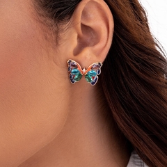 Bracelete borboleta At R$271,90 Vj R$407,85 - Brinco borboleta At R$153,90 Vj R$230,85 - Colar de cruz At R$303,90 Vj R$455,85 - Colar colorido At R$249,90 Vj R$374,85 - Anel At R$151,90 vj R$227,85 - comprar online