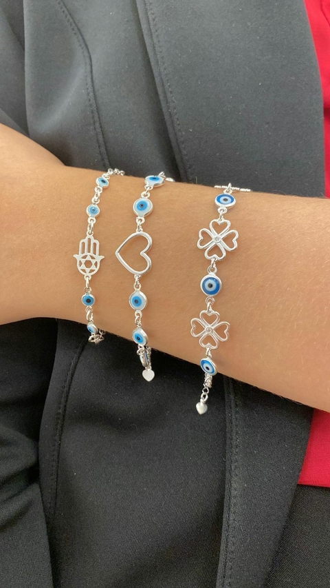 Pulseira esquerda Atacado R$54,90 Varejo R$82,35 - Pulseira do meio Atacado R$86,90 Varejo R$130,35 - Pulseira direita Atacado R$121,90 Varejo R$182,85