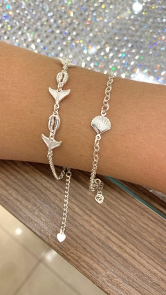 Pulseira esquerda Atacado R$106,90 Varejo R$160,35 - Pulseira direita Atacado R$52,90 Varejo R$79,35