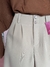 Calça cenourinha nude na internet