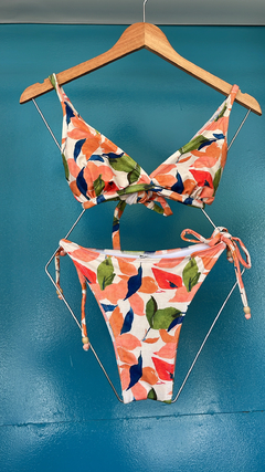 Biquíni Bel-flor de Verão na internet