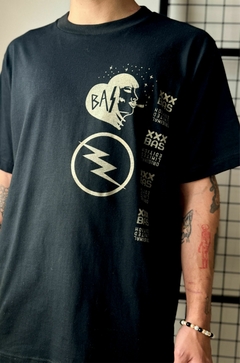 Remera LOG OUT (negra) - comprar online