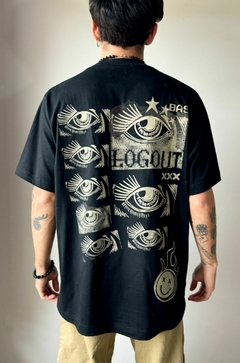 Remera LOG OUT (negra)