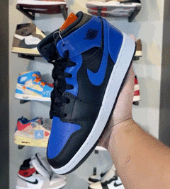 Air Jordan 1 Mid "Hyper Royal" - comprar online