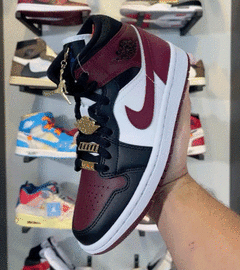 Air Jordan 1 Mid SE "Dark Beetroot" (W) - comprar online