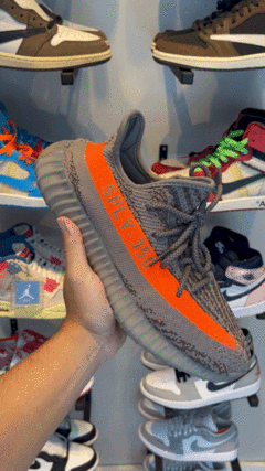 Imagem do Adidas Yeezy Boost 350 V2 "Beluga Reflective"