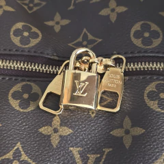 Louis Vuitton Berri PM - comprar online