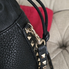 Valentino Rockstud Bucket - comprar online