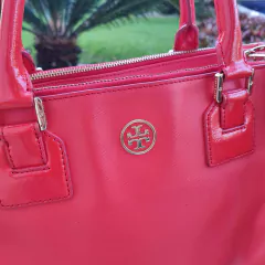 Tory Burch na internet