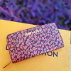 Louis Vuitton Zippy Leopardo