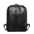 Mochila Masculina de Couro Preta Retrô com design liso vista frontal sobre um fundo branco.
