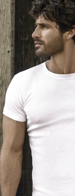 BA3170-Marca: Bakhou | Remera morley. Manga corte escote redondo - Lenceria marina