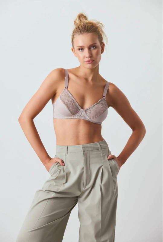 Corpiño de algodón y lycra doble con puntilla de Lenceria Marina — imagen 2
