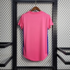 Camisa Cruzeiro 22/23 Outubro Rosa - Versão Feminina na internet
