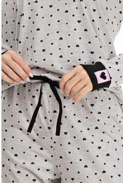 Pijama punho coração na internet