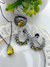 Conjunto de Brincos, Anel e colar com Cristal Amarelo e Zircônias Ródio Negro. 