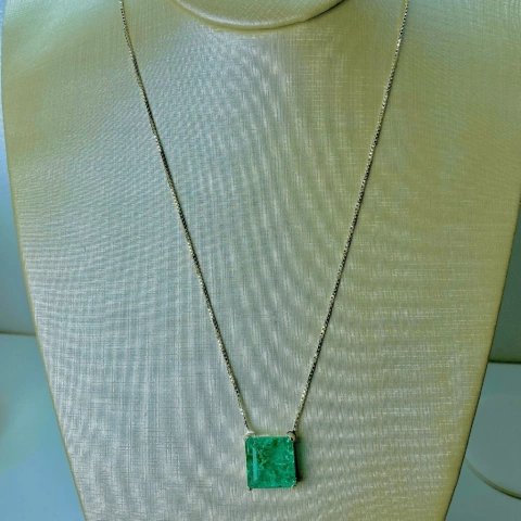 Colar Escapulário Cristal Fusion Quadrado Banhado a Ouro na internet