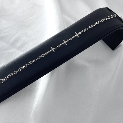 Pulseira 1/2 Crucifixo