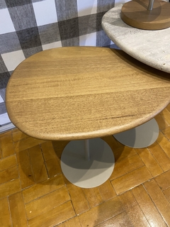 Mesa lateral folha madeira M - comprar online
