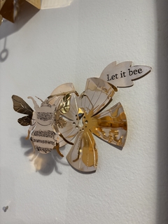 Escultura Let it bee na internet