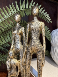 Escultura família 1 filho - Studio54decora
