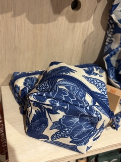 Necessaire quadradinha tropical blue - Studio54decora