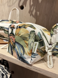Necessaire quadradinha tropicália - comprar online