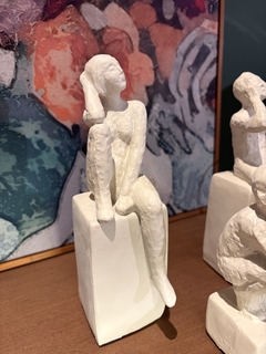 Escultura homem pensando - comprar online