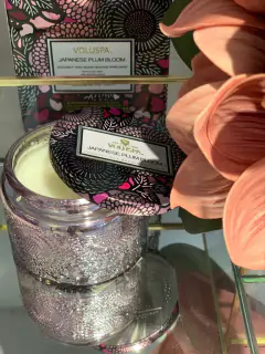 Vela pote vidro 25h Japanese Plum Bloom