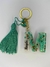 Chaveiro letra inicial - com tassel e pingente mini