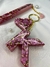 Chaveiro letra inicial - com pingente medio coração - cor rosa com dourado