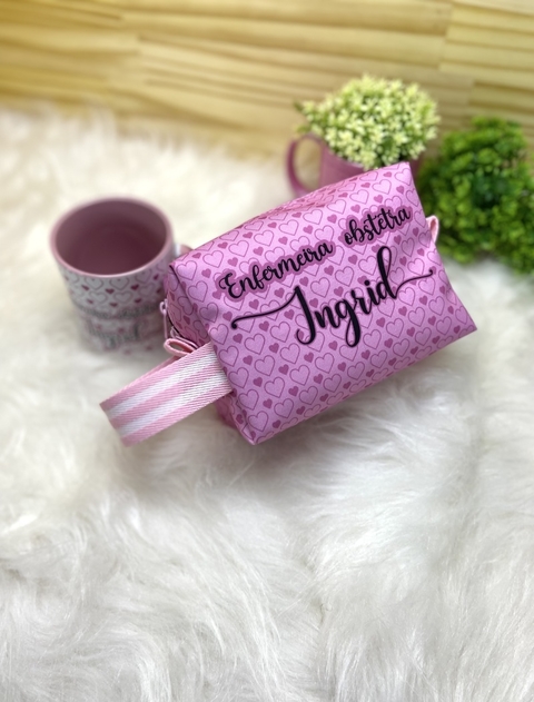 Necessaire + caneca com frase personalizada