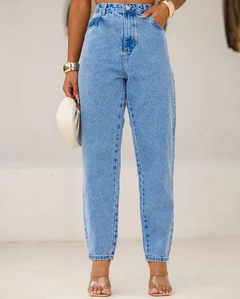 Calça Jeans Mom Feminina Cintura Alta na internet