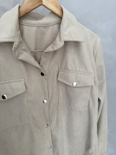 camisa shacket veludo cotelê manga longa