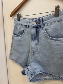 Imagem do Short jeans claro