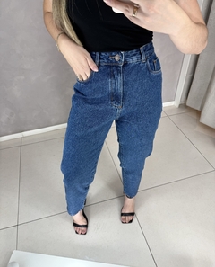 Imagem do Calça Jeans Mom Feminina Cintura Alta escura