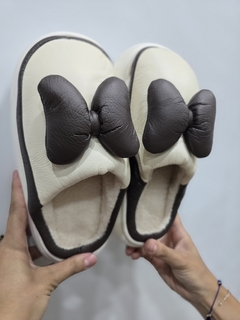 Pantuflas moño - Renata Obeid