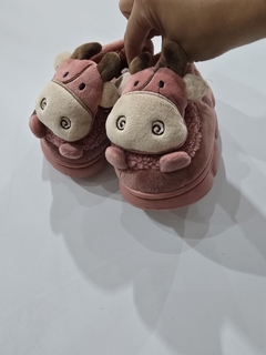 Pantuflas de Vaquita en internet