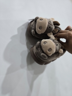 Pantuflas de Vaquita en internet