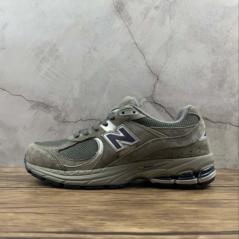 New Balance 2002R Light Grey