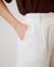 Short de Linho Off-White - BALAIÊ