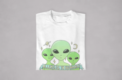 Camiseta Allergic to Humans - My Vibe - comprar online