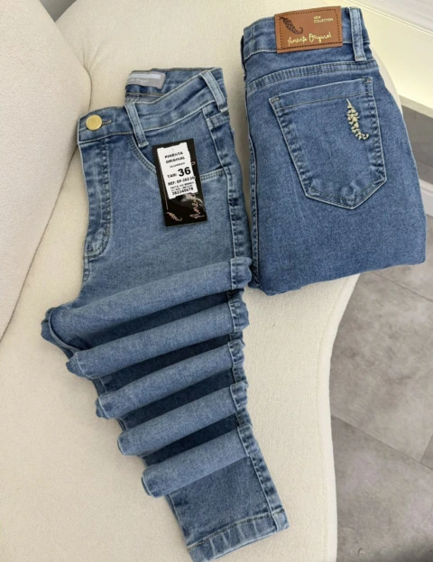 Calça Jeans Feminina Skinny