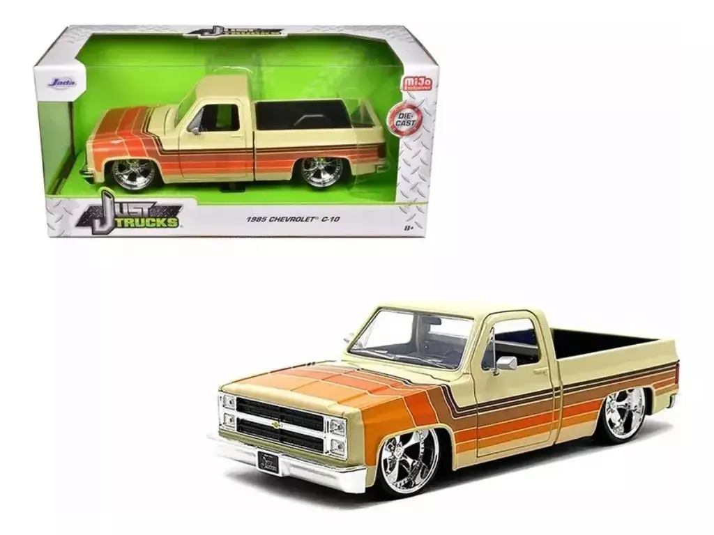 JUGUETE CAMIONETA ESCALA JUST TRUCKS 1:24 CHEVROLET 1985 C-10 BEIGE CON NARANJA