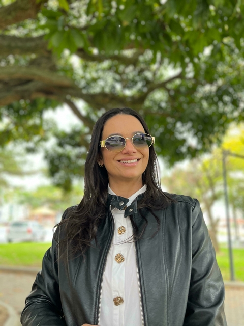 Óculos de Sol Hillary preto/lente azul degrade - comprar online