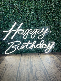 LED NEON - HAPPY BIRTHDAY - Escultura na parede