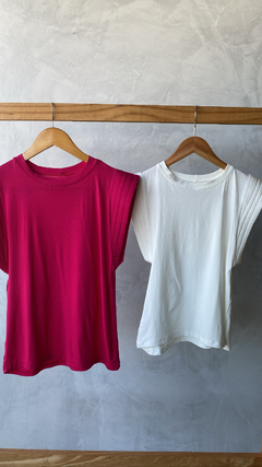 BLUSA COM OMBREIRA