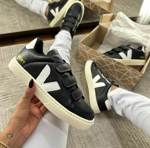 Tênis Vert com Velcro - Preto c/ Branco