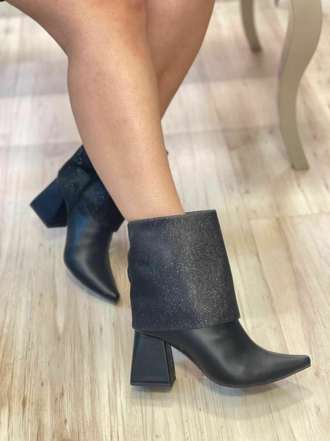 Bota Capa Preta